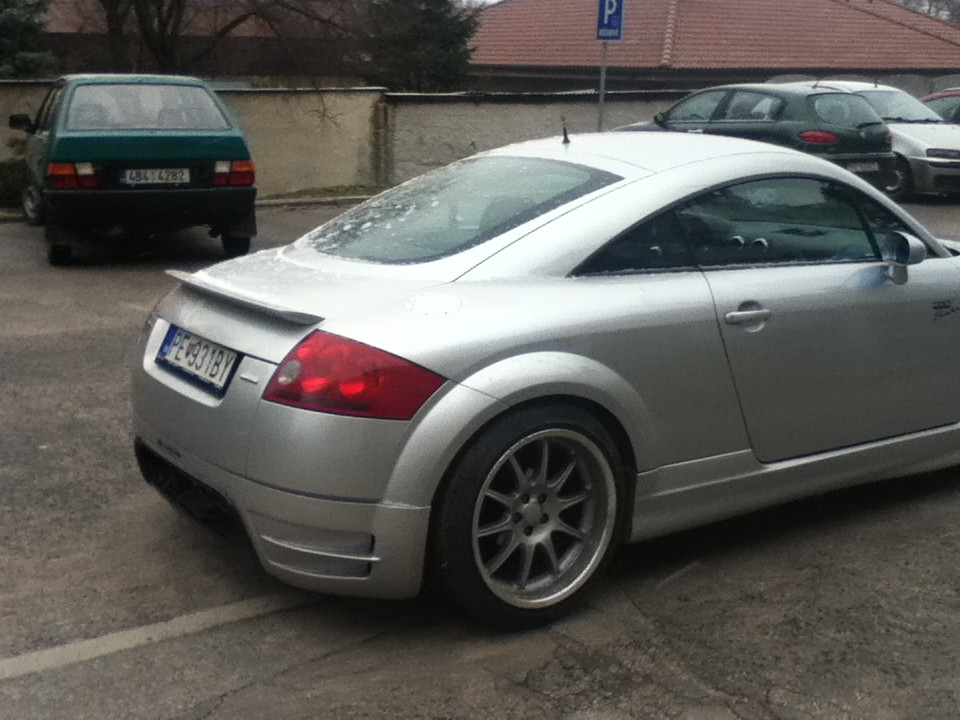 ab_img1_12396758_audi-tt-coupe-2000-audi-tt-coupe-1-8-t-quattro